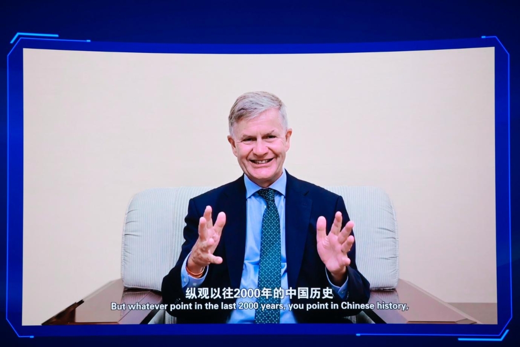 聯(lián)合國前副秘書長、歐盟-亞洲中心主席埃里克·索爾海姆：人工智能、大數(shù)據(jù)、5G與可再生能源的相互融合