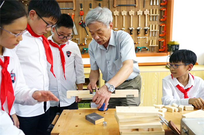 退休煥“新顏”，無錫這群老教師的“新課堂”有料又有趣